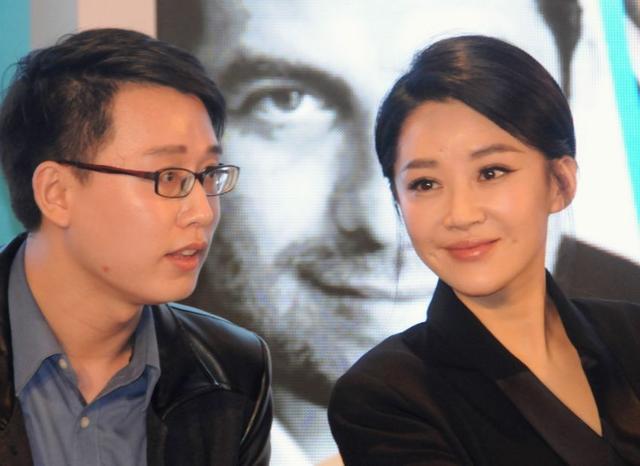 少女许晴家世显赫令人咋舌,情史复杂的她50岁至今未嫁|刘波|许晴|家世