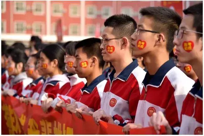 一中河北黄骅中学云南祥云一中2019高考在即战鼓已响起用这些天换名牌