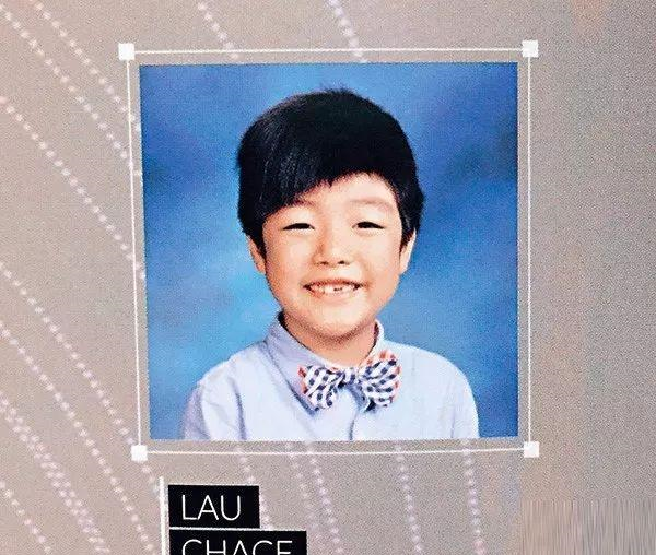 陈慧琳儿子学生照曝光,长相精灵笑容灿烂,妈妈隐身人群接送放学