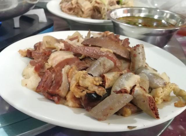 到宾阳千万注意不小心就"被骗"吃狗肉,这里的狗肉文化无法想象