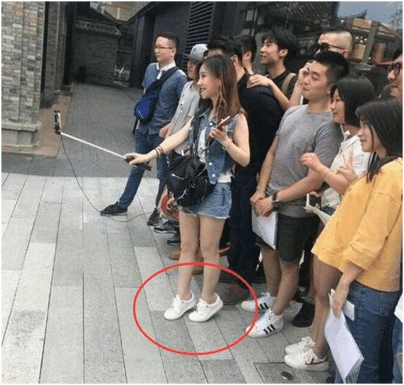 48 粉丝 32 微博 04 查看更多 a 微关系 他的关注(20) 民法曹兴明