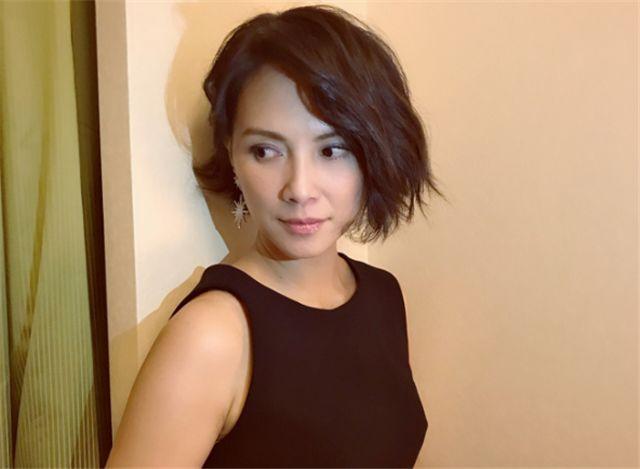 6,简慧真:她的老爸曾担任过太平绅士,是香港"六福"珠宝金行大股东