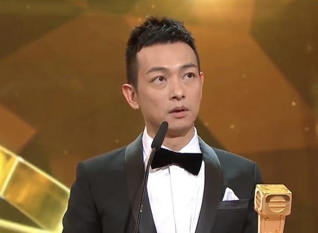 梁烈唯入tvb14年首夺"最佳男配角"惹争议,tvb颁奖礼被指偏私