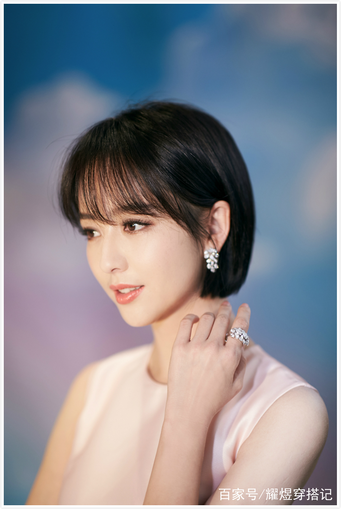 一夜之间女星都剪了这款不挑脸短发好看又气质