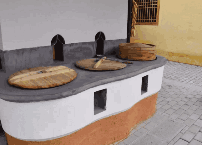 农村土灶不用电和气,专家提出3点理由要求拆除,农民3句话反驳