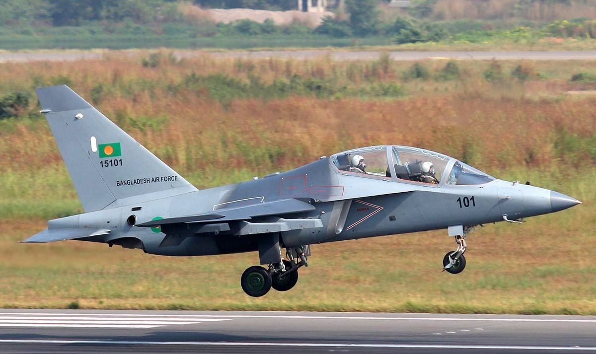 刚买俄罗斯的苏35,它就来挑战中国的底线,国内专家自愧不如