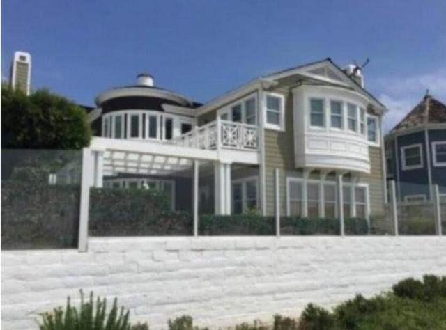 "老干部"靳东现身帝都两千万起的别墅楼盘!