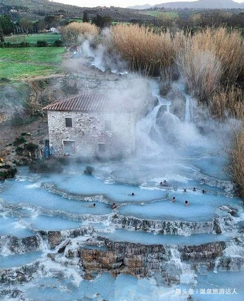 世界上这些最美天然温泉,你喜欢哪一个?