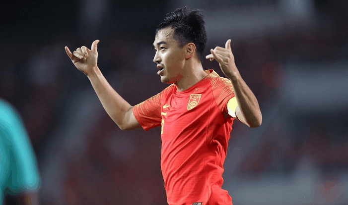 冯潇霆打进个人国家队首球庆祝动作抢镜