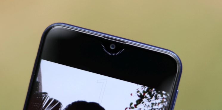 galaxym30将配备superamoled屏幕和后置三摄设置