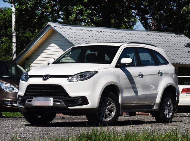 江铃驭胜s350柴油四驱版,外观中庸内饰耐看,越野性能很好