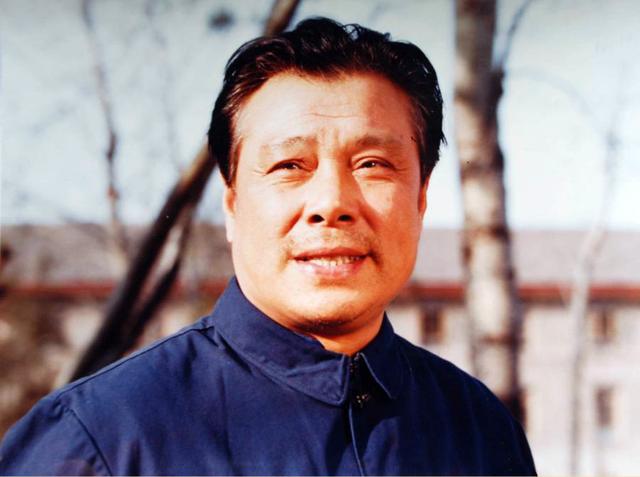 李仁堂|张万山|太傻_新浪新闻