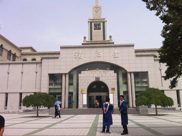 这个大学"太郁闷",实力不比清华差,却"姥姥不疼舅舅不爱"!