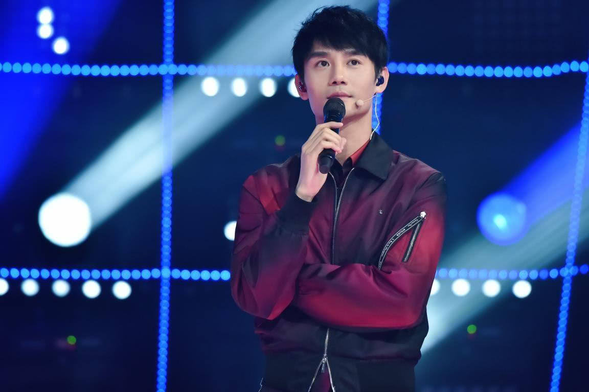 第一次听娜扎唱歌就被征服了,演艺圈隐藏的金嗓子明星都有谁?