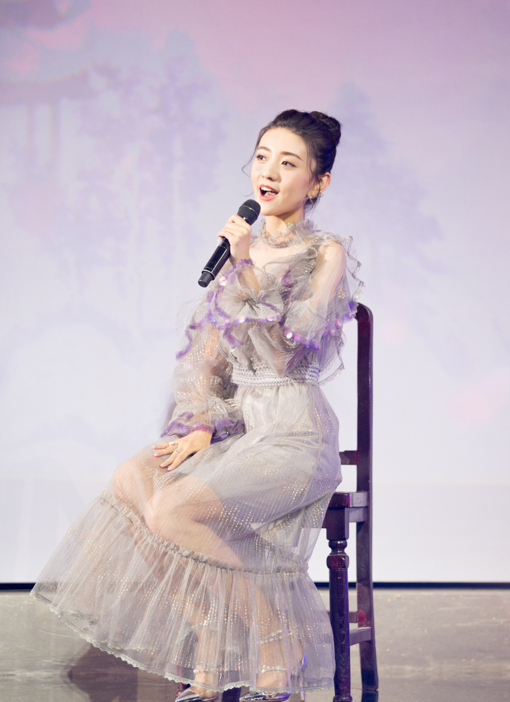 梁洁美呆了,身穿透视裙和邢昭林同框,比八王爷和曲檀儿还有cp感