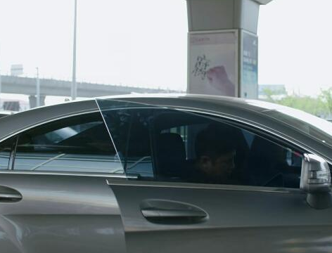 姚晨因都挺好再次爆红霸气百万座驾这辆车你绝对猜不到