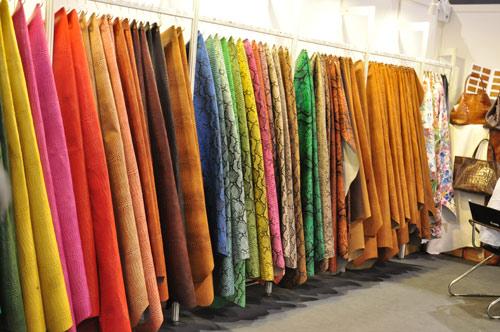 皮革|真皮|人造革_新浪新闻