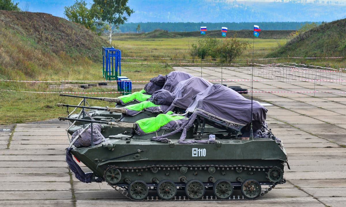 而重装空投是帮助俄罗斯空降兵部队突破敌方防线,更大程度发挥他们