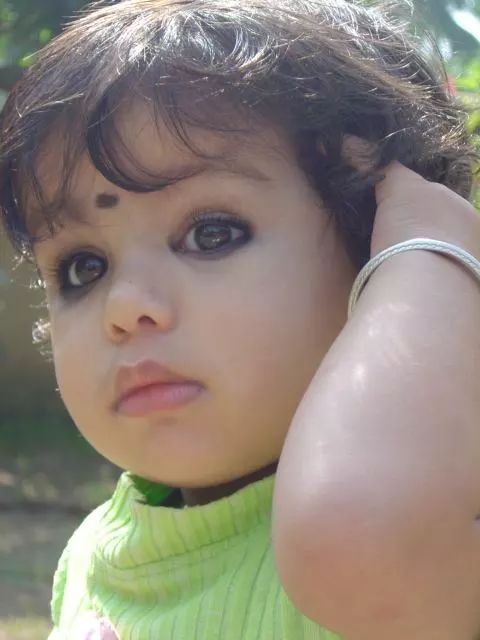 为什么印度女人额头上会有一点朱砂痣