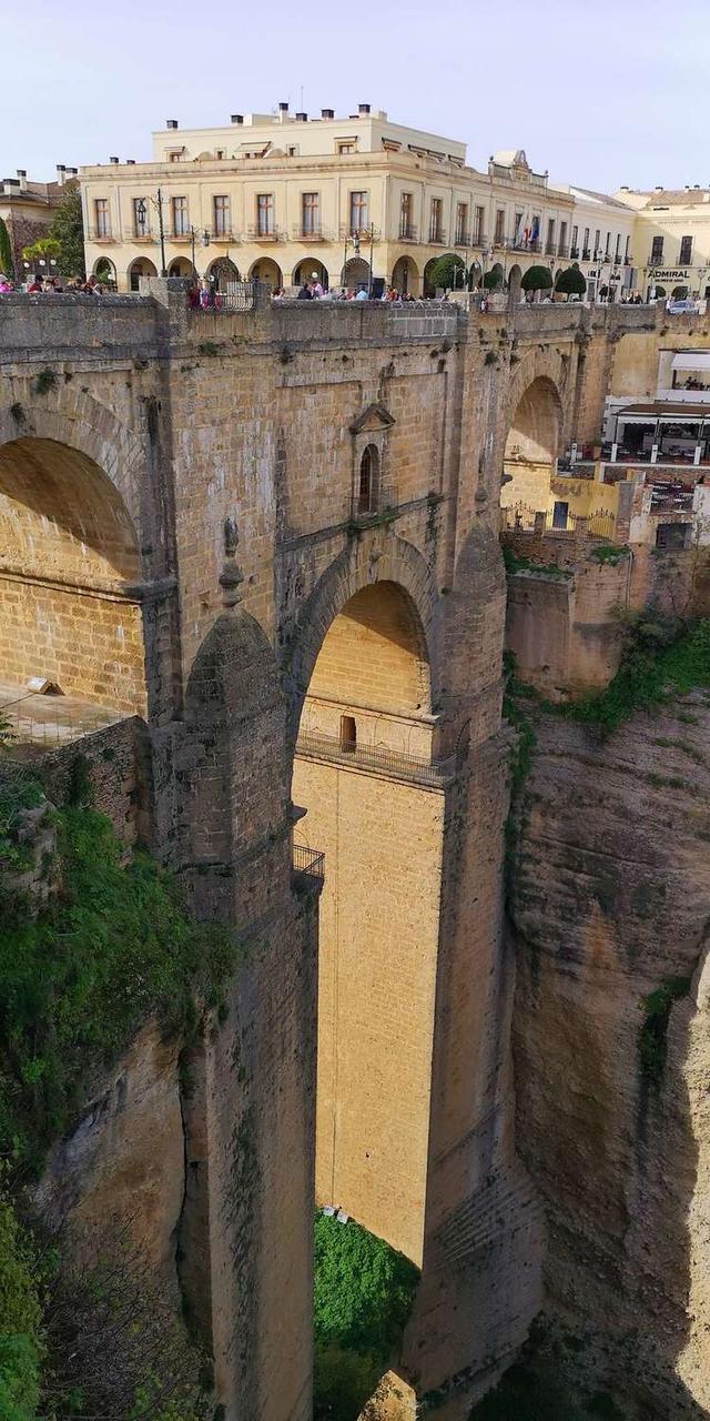 龙达,全世界最适合私奔的地方,被称为"天空之城"!