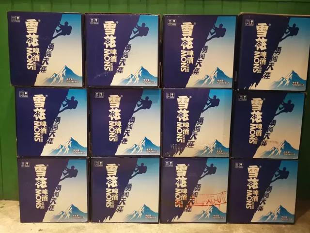 天津多伦道负一层,惊现"地洞火锅"!现在消费还送十箱啤酒!