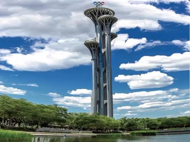 北京奥林匹克塔造型独特的北京新地标