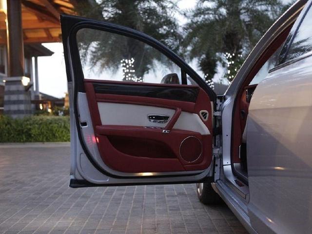 浅谈几种独特的汽车开门方式,肯定有一种令你大开眼界