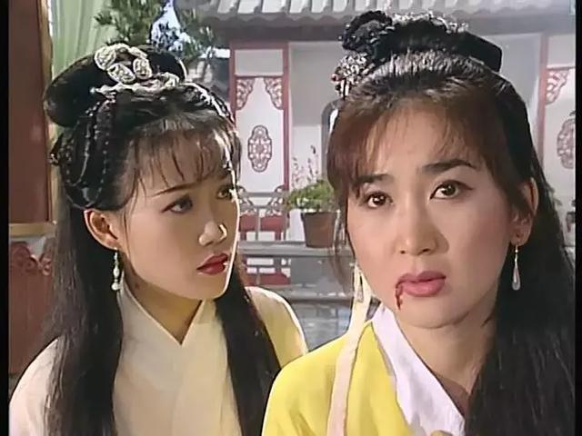 梁小冰浓妆和淡妆判若两人网友和胡杏儿就是丫鬟和小姐的区别