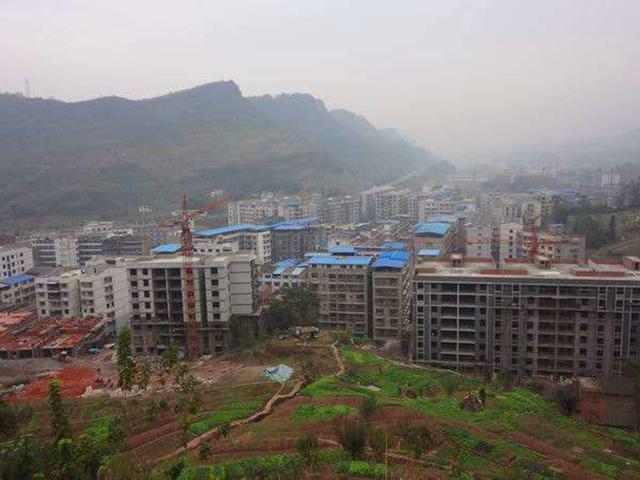 重庆万州最大的镇,铁路和高速路过境,拥有一所重点中学|万州|分水镇