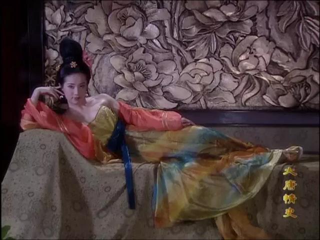 首先要介绍一下玳姬,本是太子建成的宠妃玳姬,禀性刚烈的玳姬本想杀身