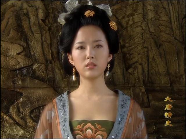 有女人味啊,我觉得这是她所有角色里最美的一个 ~首先要介绍一下玳姬