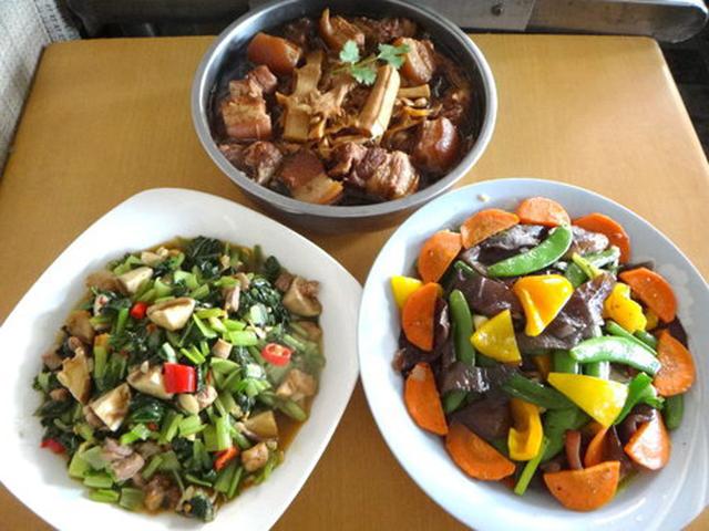 冬天一家三口的家常午餐,花钱不多,但是吃的舒服,暖心又暖胃!