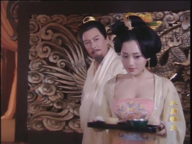 上很重要的一个女性人物,就是在历史爱情剧《大唐情史》里扮演武媚娘