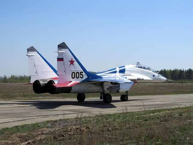 被两种外形相似的战机给弄晕了头?这两个家伙就是苏27和米格29