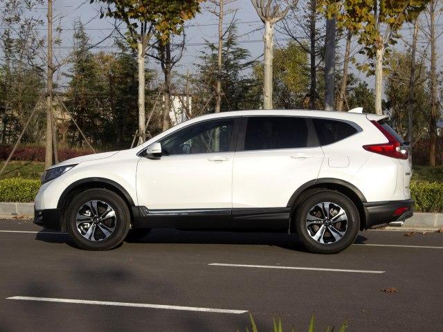 19款本田crv混动版本,动力强劲油耗低,百公里仅4.8升