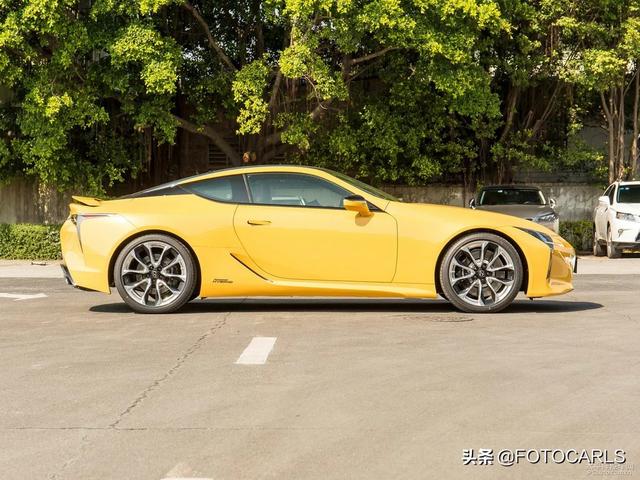 实拍|雷克萨斯lc 500h那不勒斯黄,日系里面最美的车型,赞同吗__财经