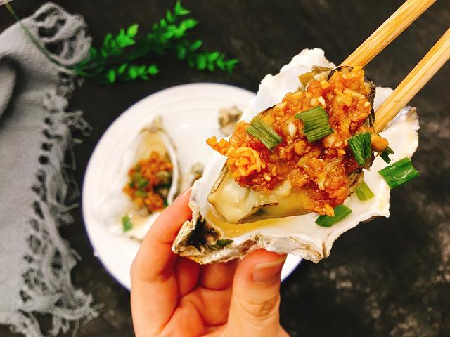 蒜蓉烤生蚝,秘诀全在这一步,做对了没腥味,香味四溢超好吃