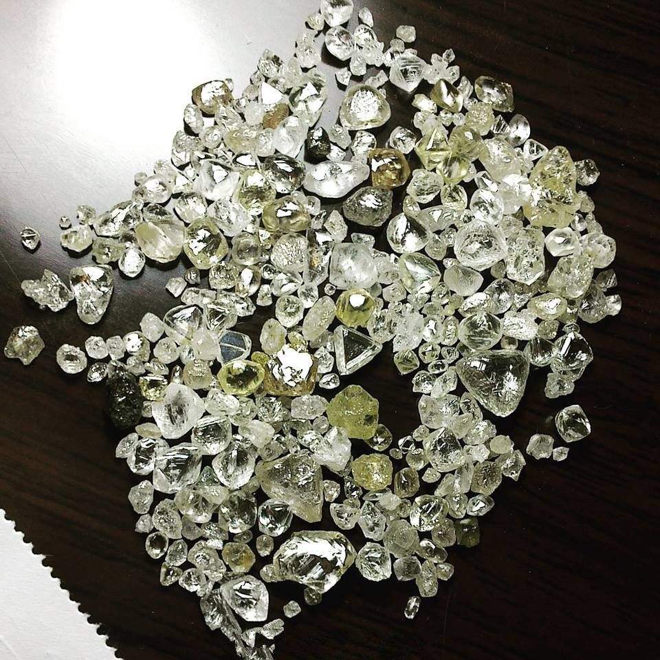 科学与钻石,这种奇怪的石头为什么能在短时间内成为人类的新宠!