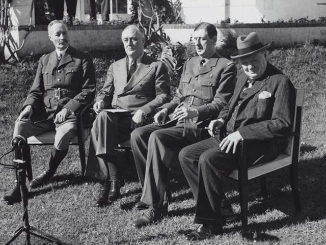 二战得利最大的两个战胜国,一个坐稳常任理事国,一个成超级大国