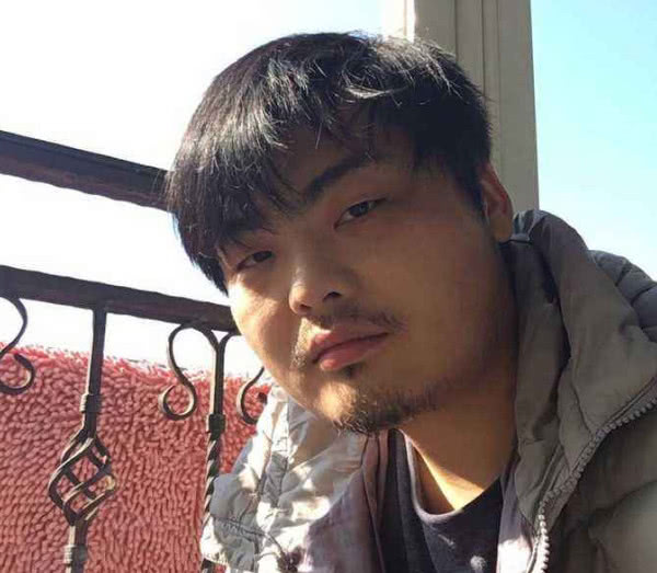 lol:直播太伤身体,仅仅几年少年变大叔,大司马的"鬼刀"呢