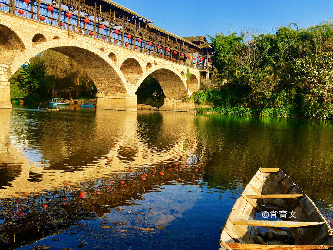 贵州好花红村,因为一首歌而得名,中华布依第一堂屋就在这里!