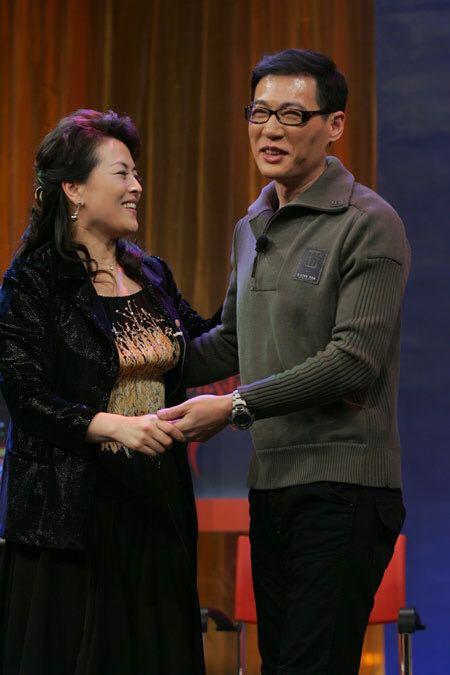 当红时嫁初恋却惨遭家暴,三婚嫁影迷收获爱情|陈肖依|卢君|当红_新浪