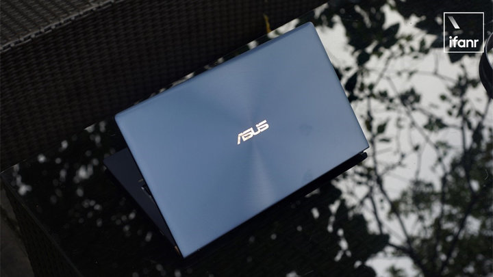 华硕灵耀deluxe13笔记本评测一位细节主义的轻量级拳王