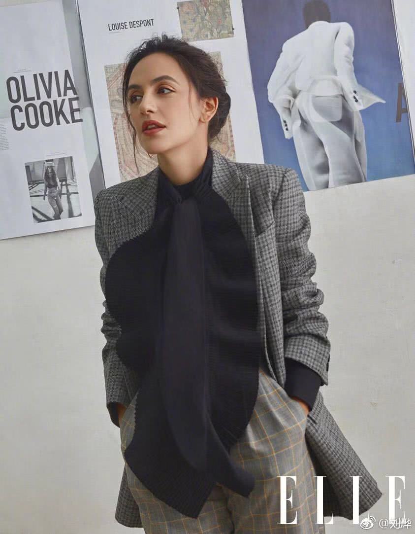 安娜伊思·马田是一个法国女人,在她身上有一种法国人的浪漫优雅气质.