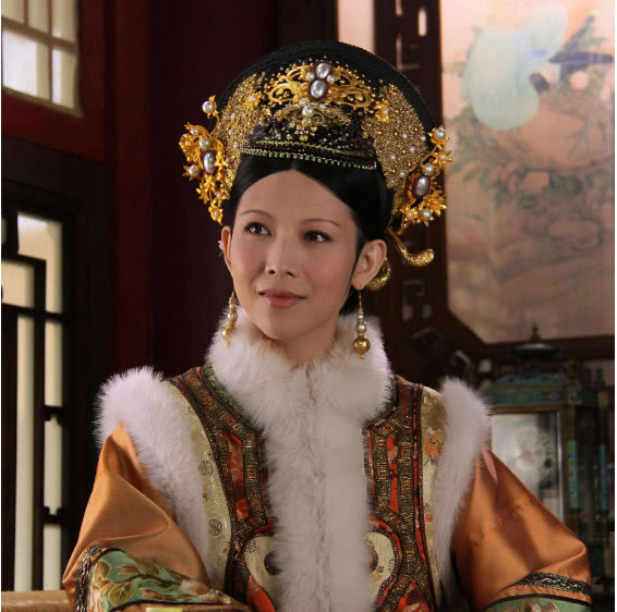 大家都知道,在娱乐圈赚钱很容易,一部电影,一部电视剧就能赚到上百万