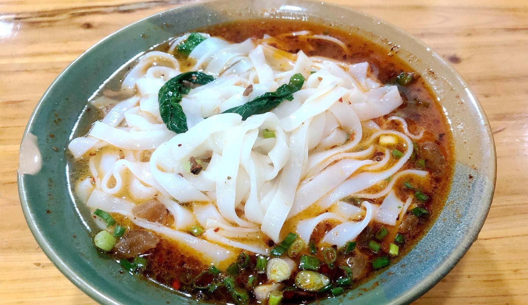 是不是正宗赶水米粉未可知,但味道确实挺好吃的!