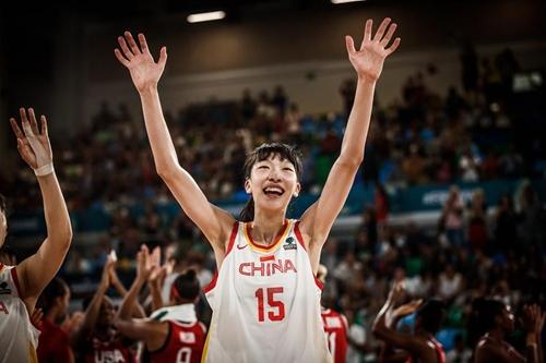女篮世界杯最新消息,女周琦狂砍20分,中国女篮