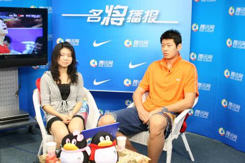 莫科|周雅菲|王凡_新浪新闻