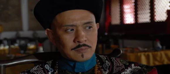 爱新觉罗·肃顺,字雨亭,晚清宗室,是努尔哈赤侄子郑亲王济尔哈朗(其父