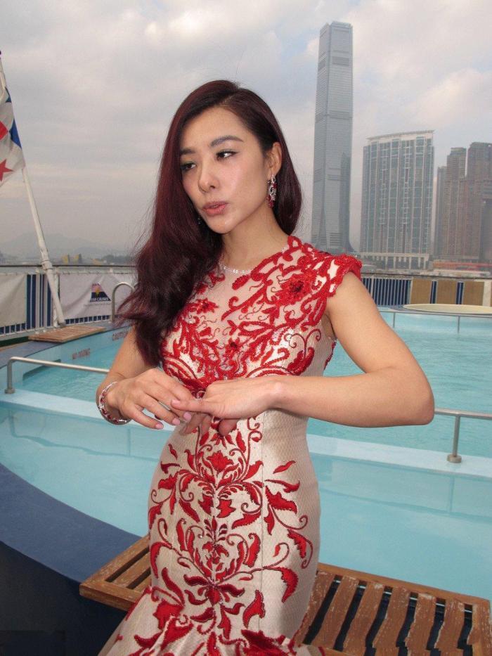 位都美的不可方物, 凭什么她是第一|自由式滑雪|刘璇|徐囡囡_新浪新闻